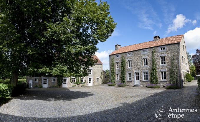 Vakantiehuis in Dinant voor 26 personen in de Ardennen
