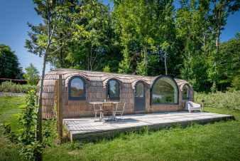 Uniek vakantiehuis met sauna en privterras in Vaux-sur-Sure voor 4 personen
