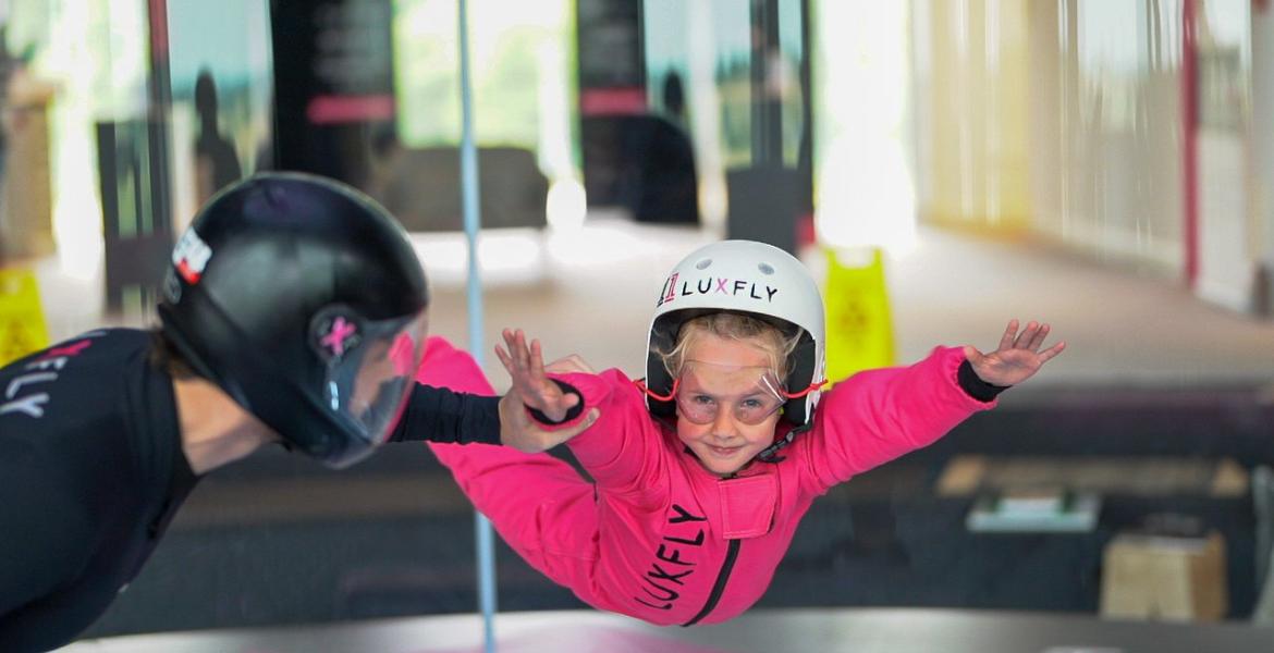 Nous avons testé le simulateur de chute libre chez Luxfly!