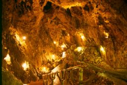 Grotte la Merveilleuse in Provincie Namen