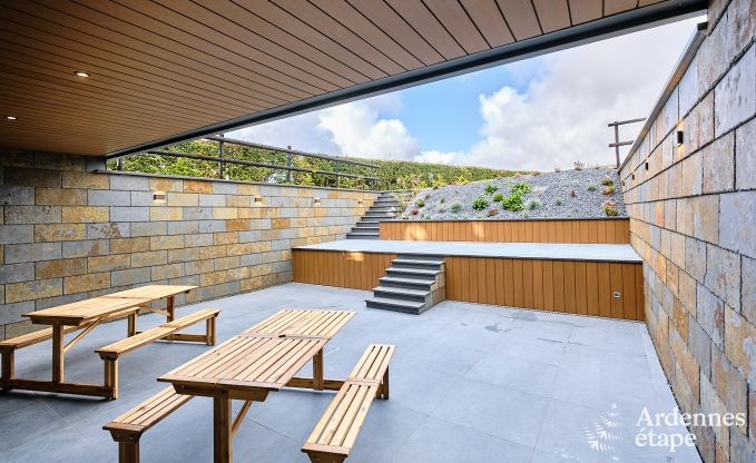 Moderne vakantiewoning voor 10 personen in Amel met 4 slaapkamers, 5 badkamers, sauna, fitnessruimte, speelkamer en privtuin