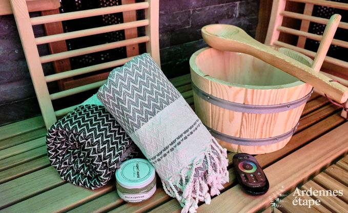 Moderne vakantiewoning voor 10 personen in Amel met 4 slaapkamers, 5 badkamers, sauna, fitnessruimte, speelkamer en privtuin