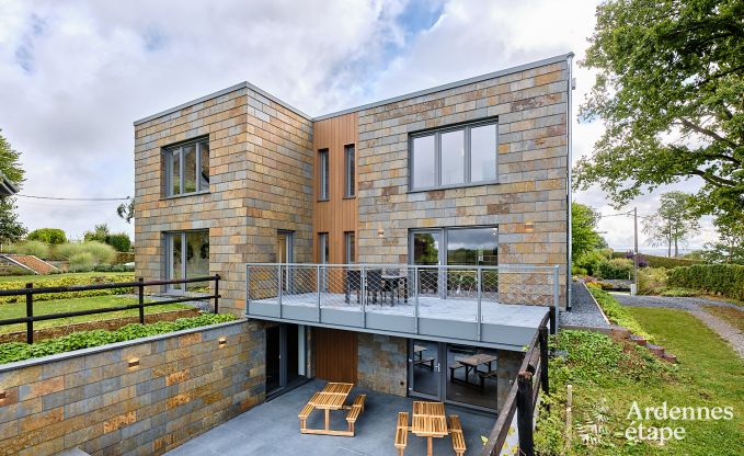 Moderne vakantiewoning voor 10 personen in Amel met 4 slaapkamers, 5 badkamers, sauna, fitnessruimte, speelkamer en privtuin