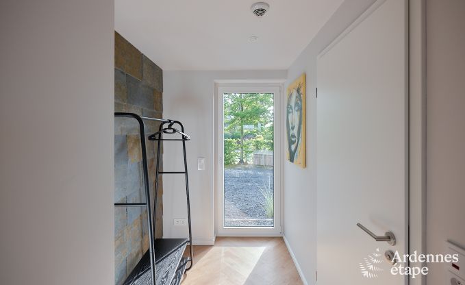 Moderne vakantiewoning voor 10 personen in Amel met 4 slaapkamers, 5 badkamers, sauna, fitnessruimte, speelkamer en privtuin