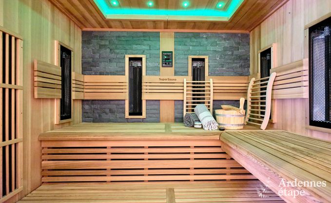 Moderne vakantiewoning voor 10 personen in Amel met 4 slaapkamers, 5 badkamers, sauna, fitnessruimte, speelkamer en privtuin