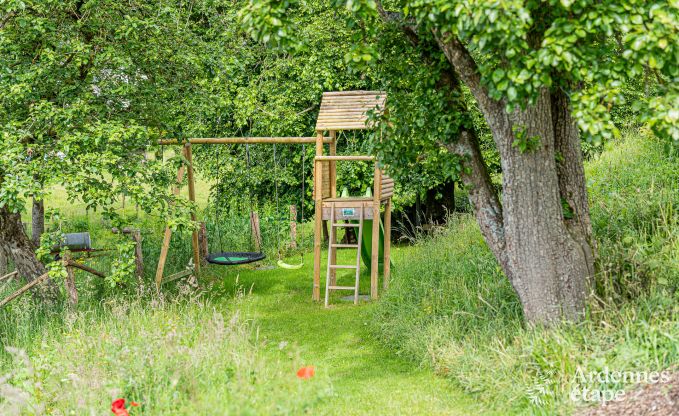 Vakantiehuis met jacuzzi en sauna in Amel, Hoge Venen