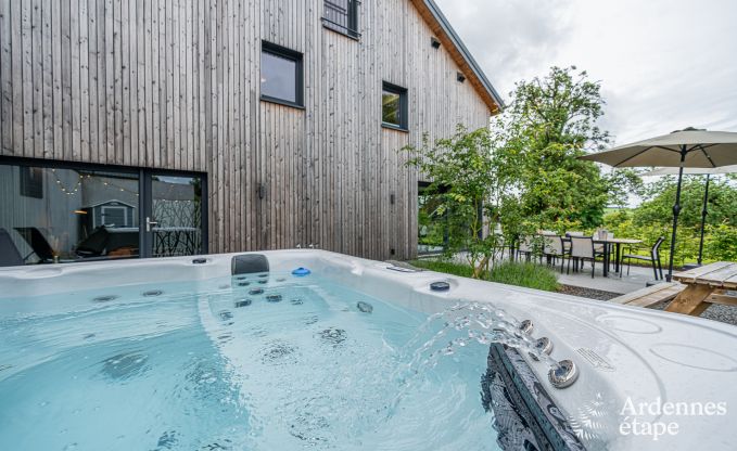 Vakantiehuis met jacuzzi en sauna in Amel, Hoge Venen