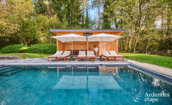 Luxevilla met zwembad en tennisbaan voor 14 personen in Anh�e, gelegen in de vallei van de Molign�e