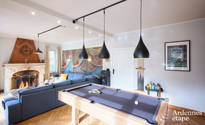 Luxevilla met zwembad en tennisbaan voor 14 personen in Anh�e, gelegen in de vallei van de Molign�e