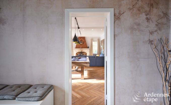 Luxevilla met zwembad en tennisbaan voor 14 personen in Anh�e, gelegen in de vallei van de Molign�e