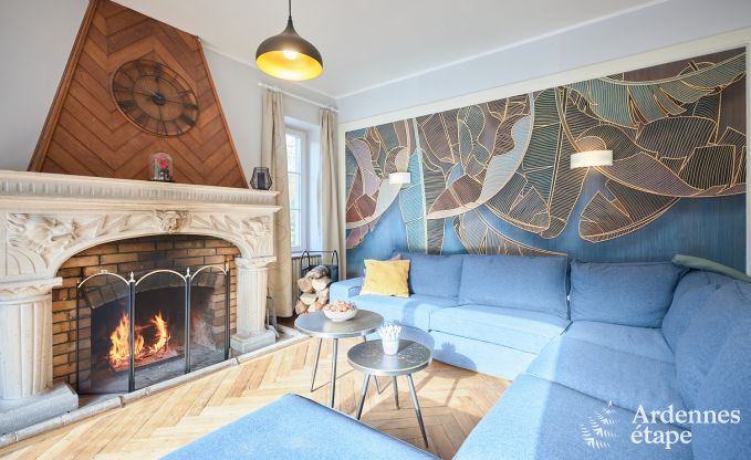 Luxevilla met zwembad en tennisbaan voor 14 personen in Anh�e, gelegen in de vallei van de Molign�e