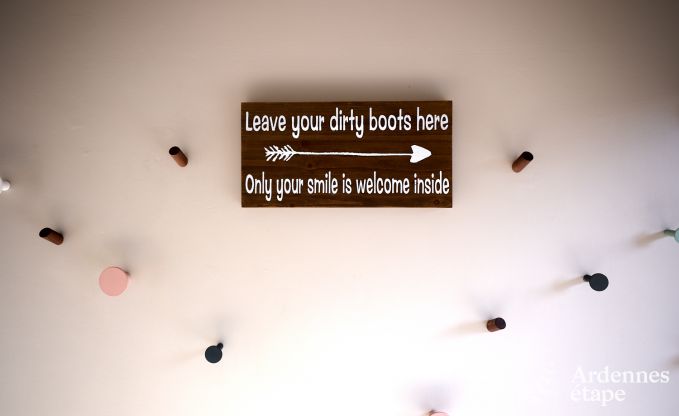 Luxevilla met zwembad en tennisbaan voor 14 personen in Anh�e, gelegen in de vallei van de Molign�e