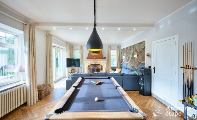 Luxevilla met zwembad en tennisbaan voor 14 personen in Anh�e, gelegen in de vallei van de Molign�e