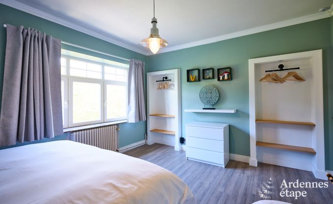 Luxevilla met zwembad en tennisbaan voor 14 personen in Anhe, gelegen in de vallei van de Moligne