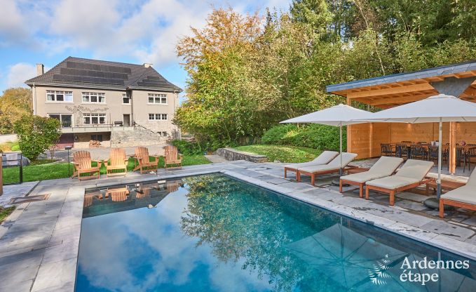 Luxevilla met zwembad en tennisbaan voor 14 personen in Anhe, gelegen in de vallei van de Moligne