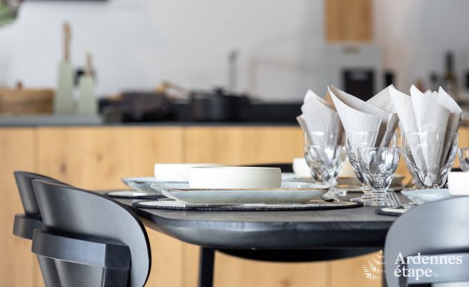 Authentiek vakantiehuis voor 6 personen in Anhe met priv sauna, overdekt terras en luxe interieur