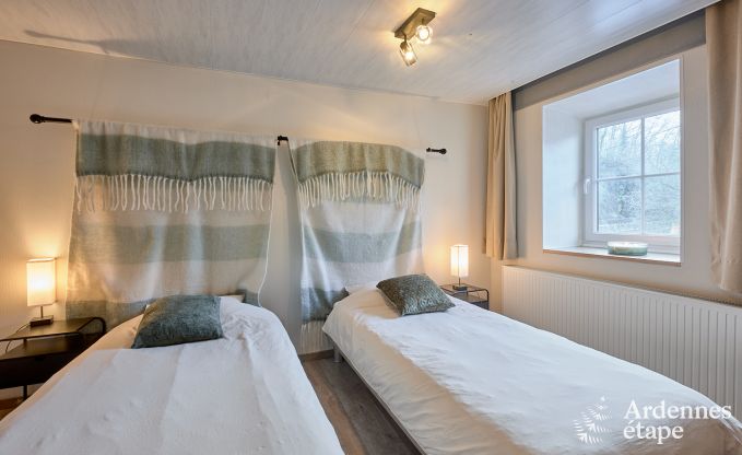 Charmante vakantiewoning in Anthisnes: 8 personen, verwarmd zwembad, 4 slaapkamers, huisdiervriendelijk