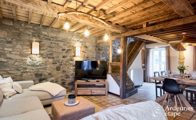 Charmante vakantiewoning in Anthisnes: 8 personen, verwarmd zwembad, 4 slaapkamers, huisdiervriendelijk