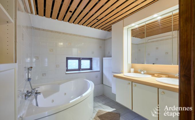 Charmante vakantiewoning in Anthisnes: 8 personen, verwarmd zwembad, 4 slaapkamers, huisdiervriendelijk