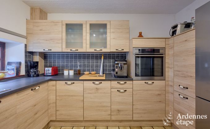 Charmante vakantiewoning in Anthisnes: 8 personen, verwarmd zwembad, 4 slaapkamers, huisdiervriendelijk