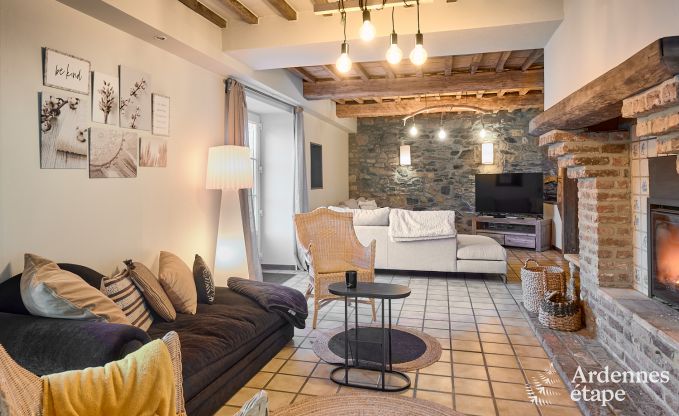 Charmante vakantiewoning in Anthisnes: 8 personen, verwarmd zwembad, 4 slaapkamers, huisdiervriendelijk