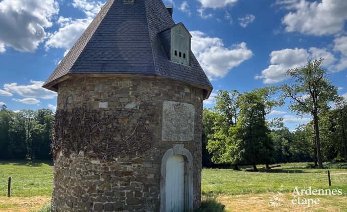 Ruime villa in Assesse, 9 personen met 5 slaapkamers en jullie eigen park