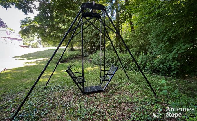 Ruime villa in Assesse, 9 personen met 5 slaapkamers en jullie eigen park