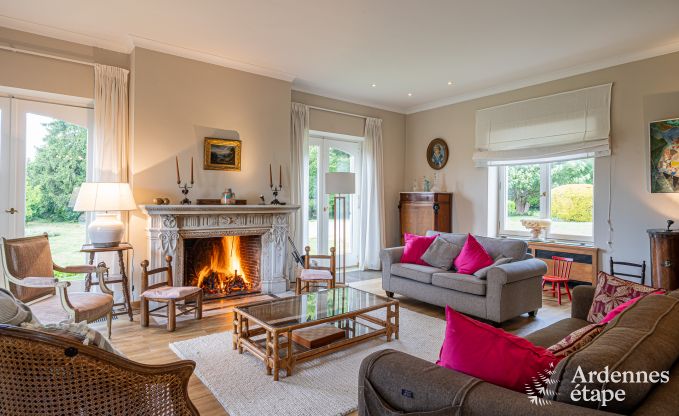 Ruime villa in Assesse, 9 personen met 5 slaapkamers en jullie eigen park