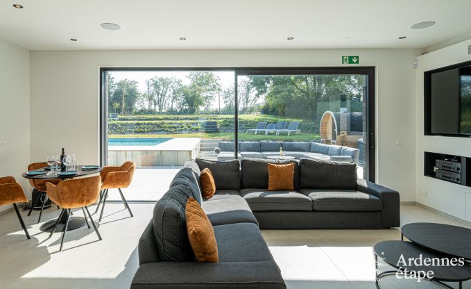 Luxe villa met zwembad en sauna in Assesse, Ardennen