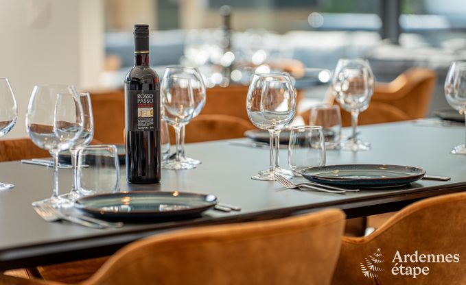 Luxe villa met zwembad en sauna in Assesse, Ardennen