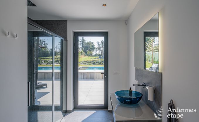 Luxe villa met zwembad en sauna in Assesse, Ardennen