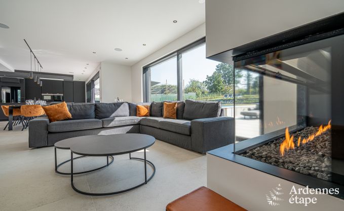 Luxe villa met zwembad en sauna in Assesse, Ardennen