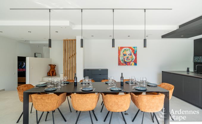 Luxe villa met zwembad en sauna in Assesse, Ardennen