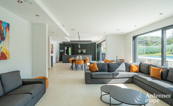 Luxe villa met zwembad en sauna in Assesse, Ardennen