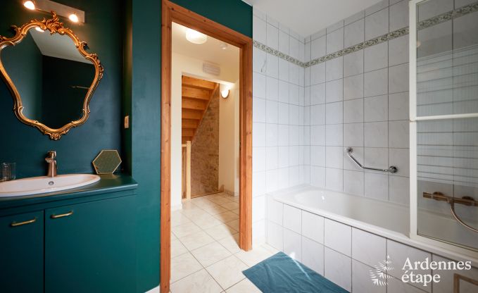 Comfortabel en authentiek vakantiehuis vlak bij het bos in Assesse, Ardennen