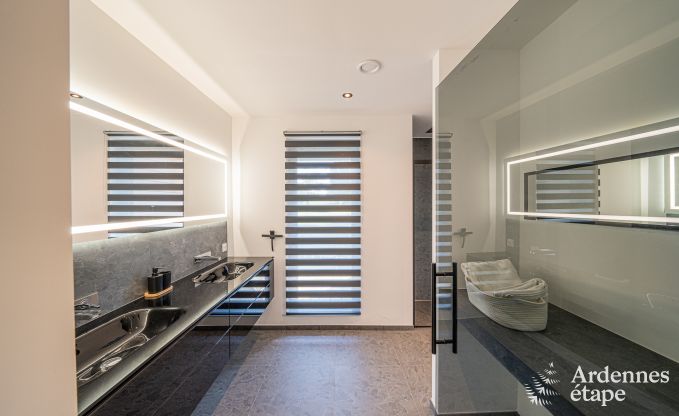 Luxe villa met zwembad en sauna in Assesse, Ardennen