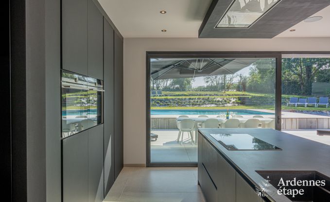Luxe villa met zwembad en sauna in Assesse, Ardennen