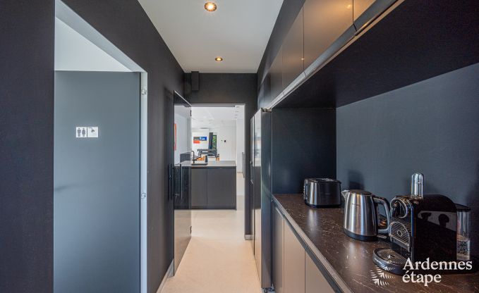 Luxe villa met zwembad en sauna in Assesse, Ardennen