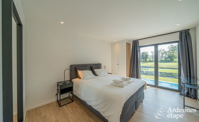 Luxe villa met zwembad en sauna in Assesse, Ardennen