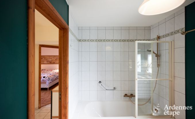 Comfortabel en authentiek vakantiehuis vlak bij het bos in Assesse, Ardennen