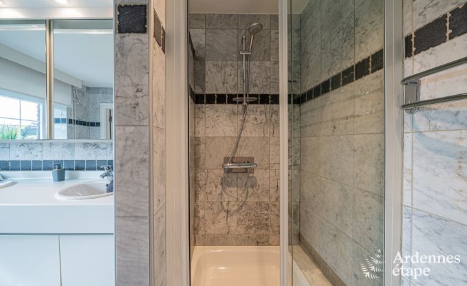 Luxe villa met binnenzwembad en bar in Aubel, perfect voor grote gezinnen of groepen