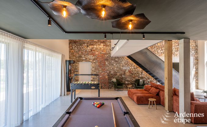 Grote vakantiewoning in Aubel: ideaal voor 30 personen met zwembad en uitgebreide faciliteiten