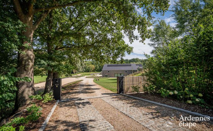 Grote vakantiewoning in Aubel: ideaal voor 30 personen met zwembad en uitgebreide faciliteiten