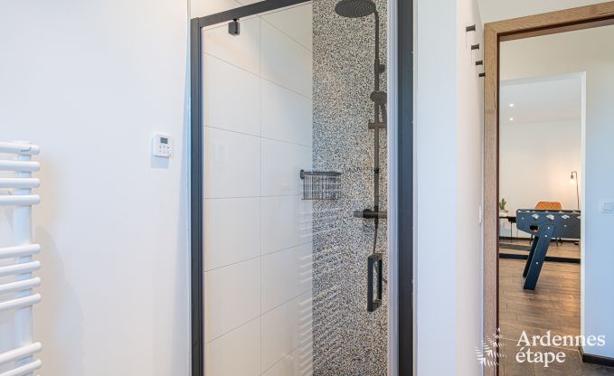 Gezellige gelijkvloerse cottage voor 4 personen in Aubel met 2 slaapkamers, 2 badkamers en priv�tuin