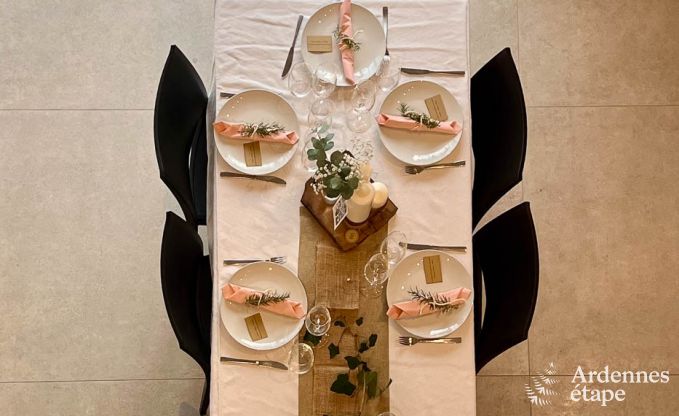 Grote vakantiewoning in Aubel: ideaal voor 30 personen met zwembad en uitgebreide faciliteiten