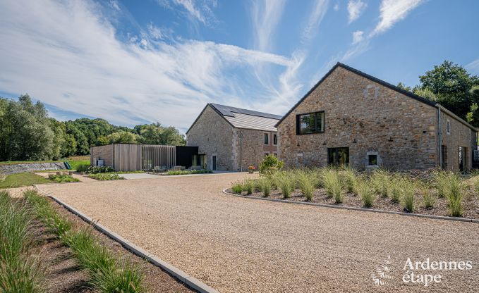 Grote vakantiewoning in Aubel: ideaal voor 30 personen met zwembad en uitgebreide faciliteiten