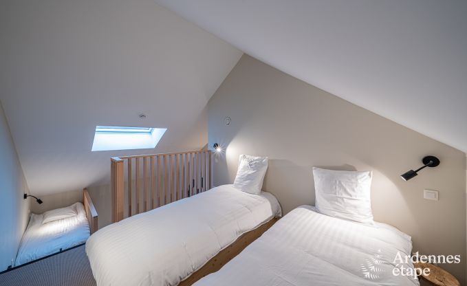 Grote vakantiewoning in Aubel: ideaal voor 30 personen met zwembad en uitgebreide faciliteiten