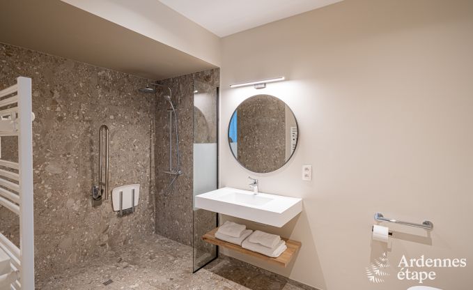 Grote vakantiewoning in Aubel: ideaal voor 30 personen met zwembad en uitgebreide faciliteiten