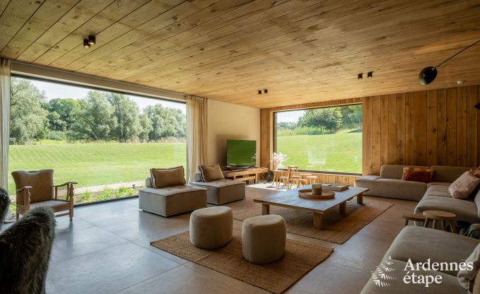 Grote vakantiewoning in Aubel: ideaal voor 30 personen met zwembad en uitgebreide faciliteiten