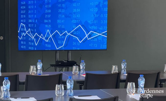 Grote vakantiewoning in Aubel: ideaal voor 30 personen met zwembad en uitgebreide faciliteiten